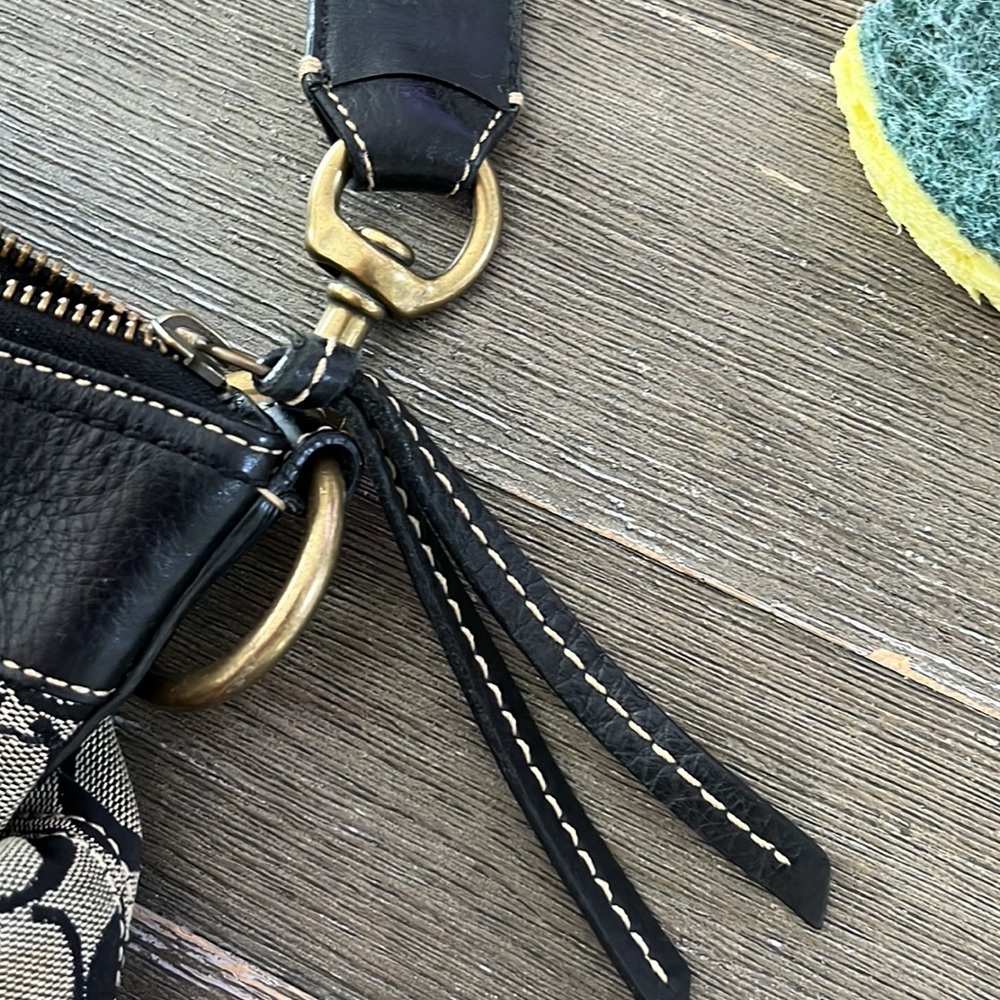 Coach Signature C Bag With Long Strap - image 5